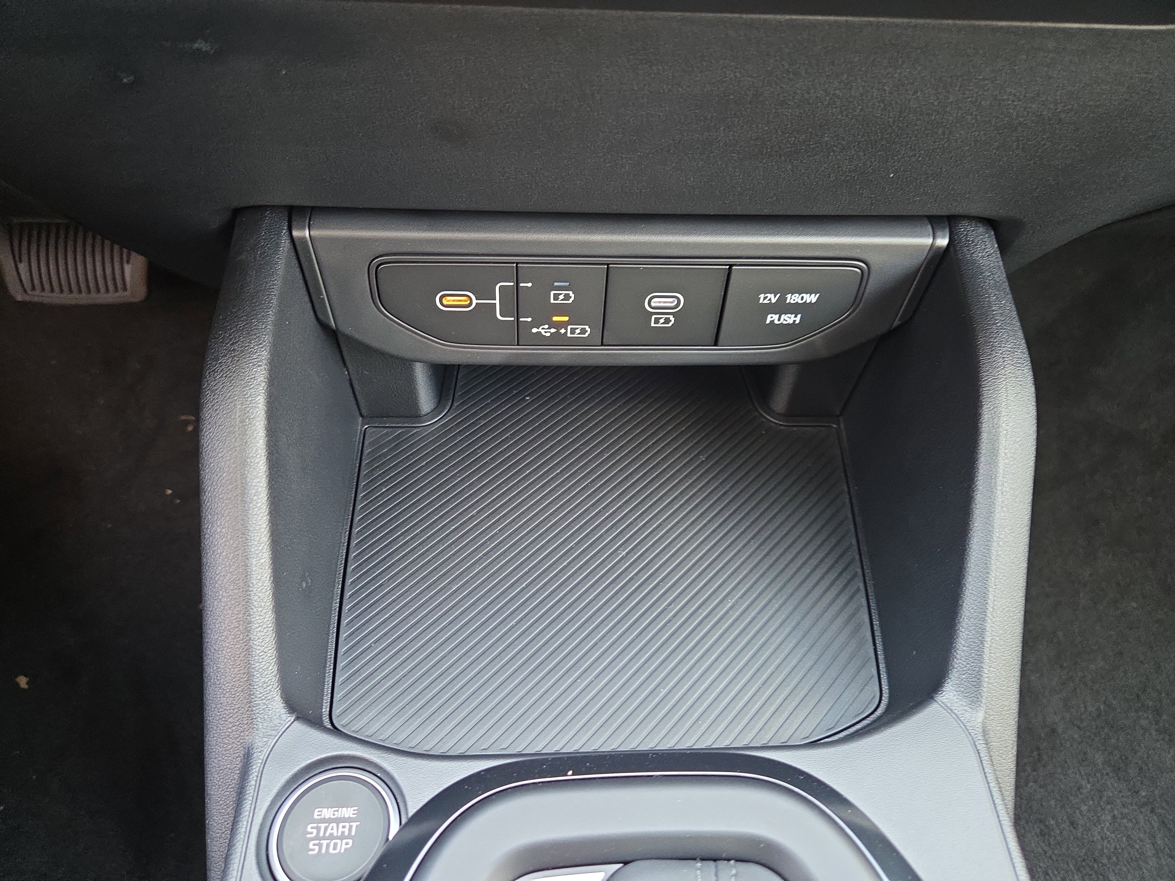 New 2025 Kia K4 LXS image 12