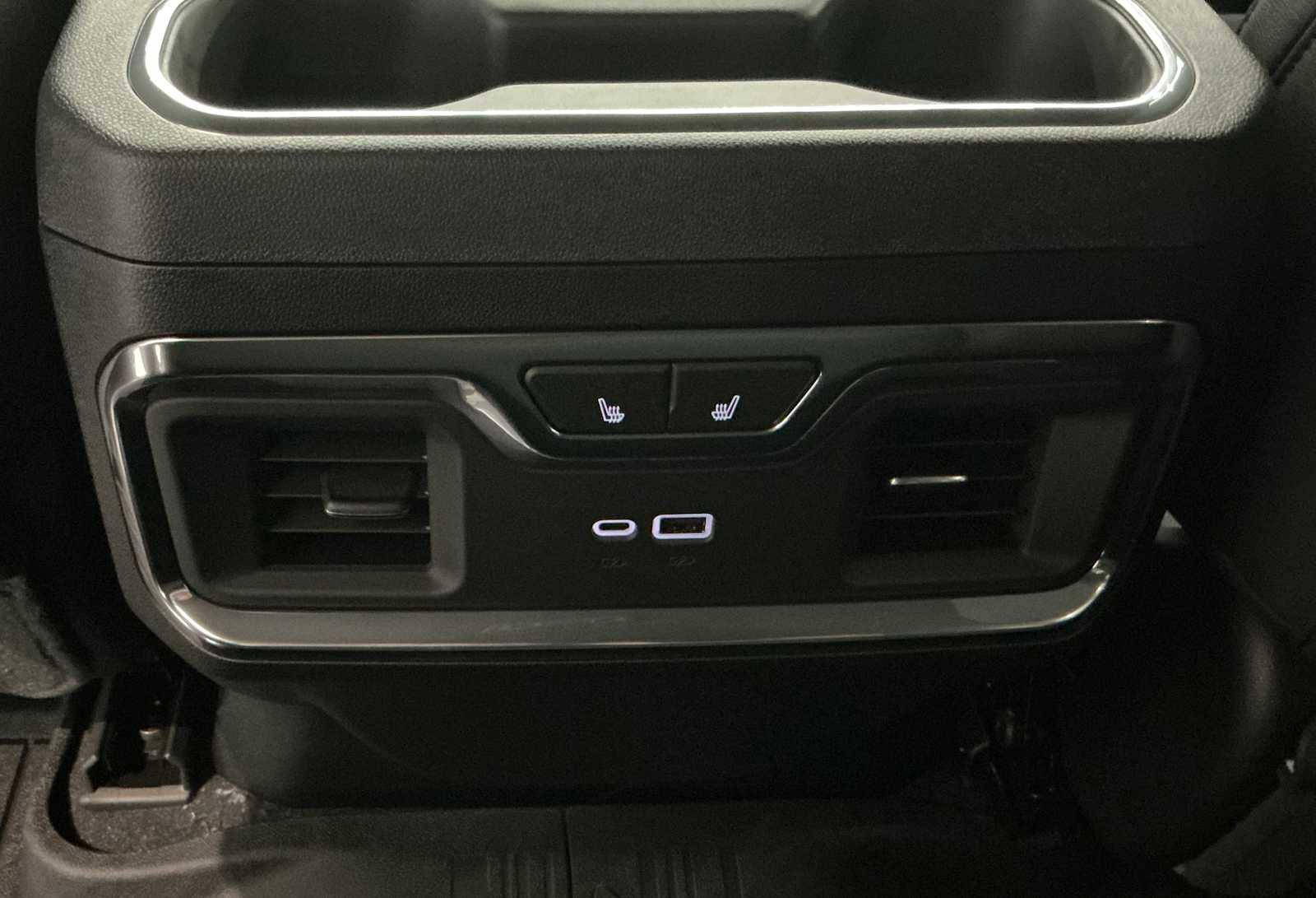 New 2026 GMC Sierra 2500 SLT w/ SLT Premium Package image 17