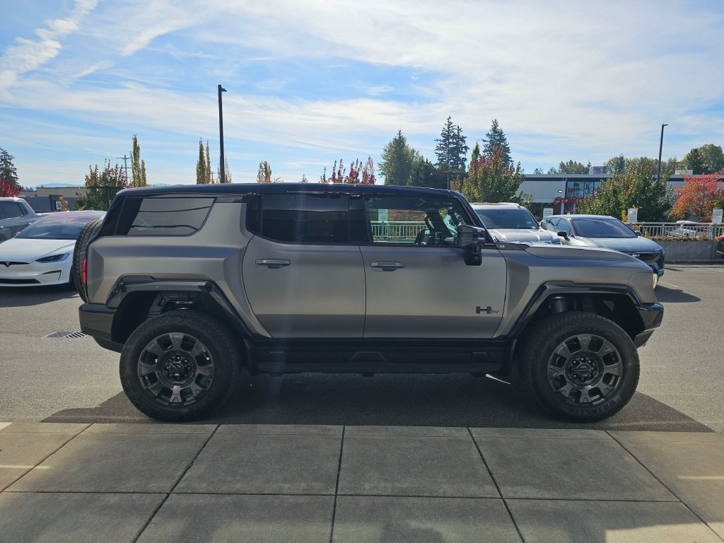 Used 2026 GMC Hummer EV 3X AWD/4WD image 8