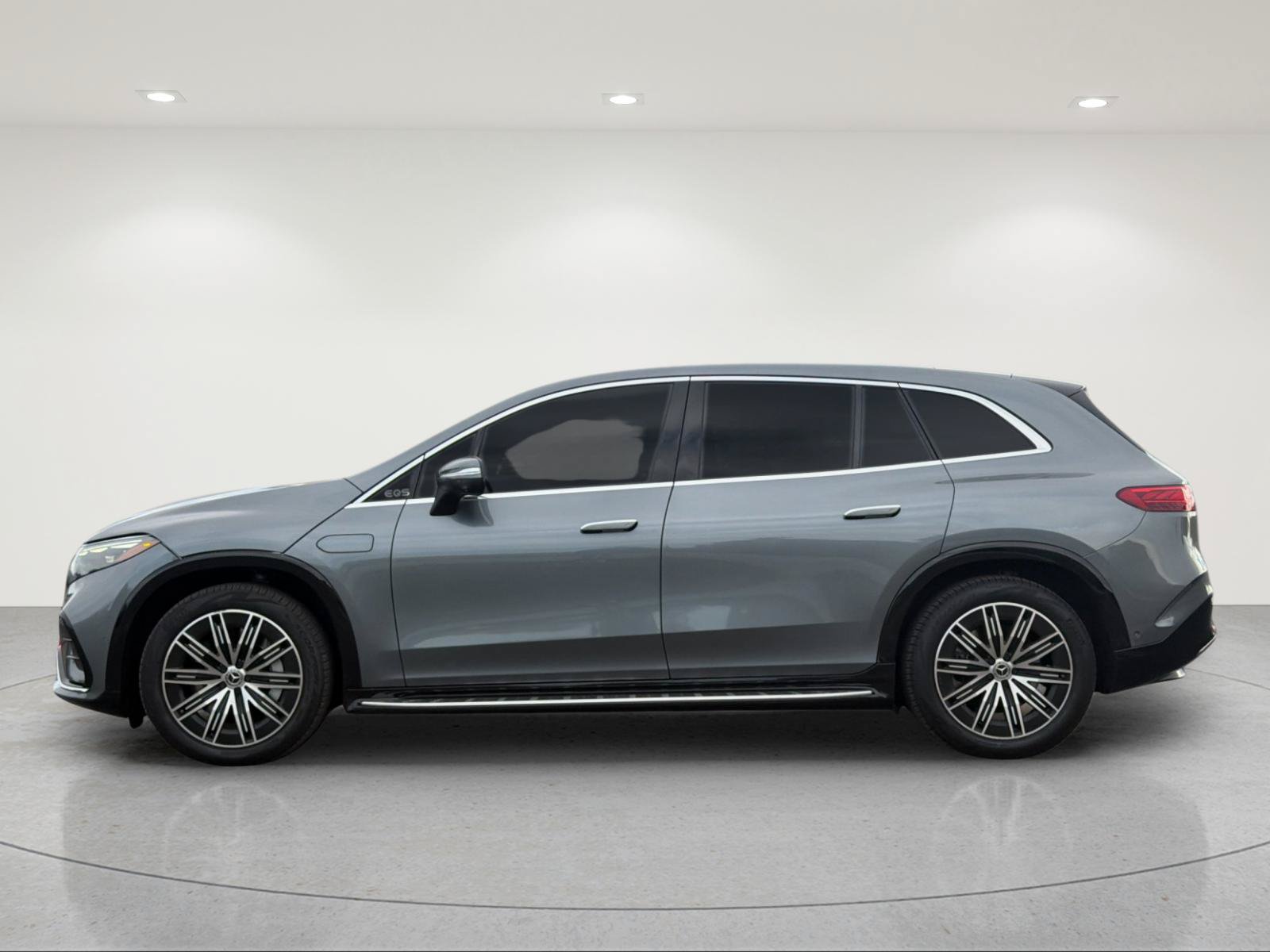 Certified 2023 Mercedes-Benz EQS 580 4MATIC SUV image 2