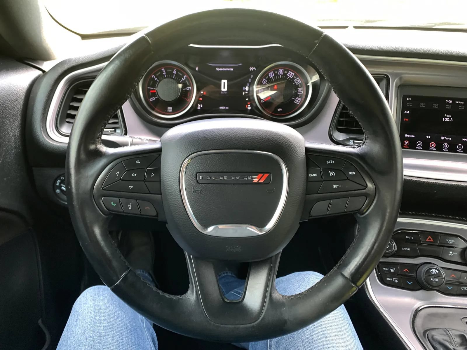 Used 2019 Dodge Challenger SXT RWD image 12