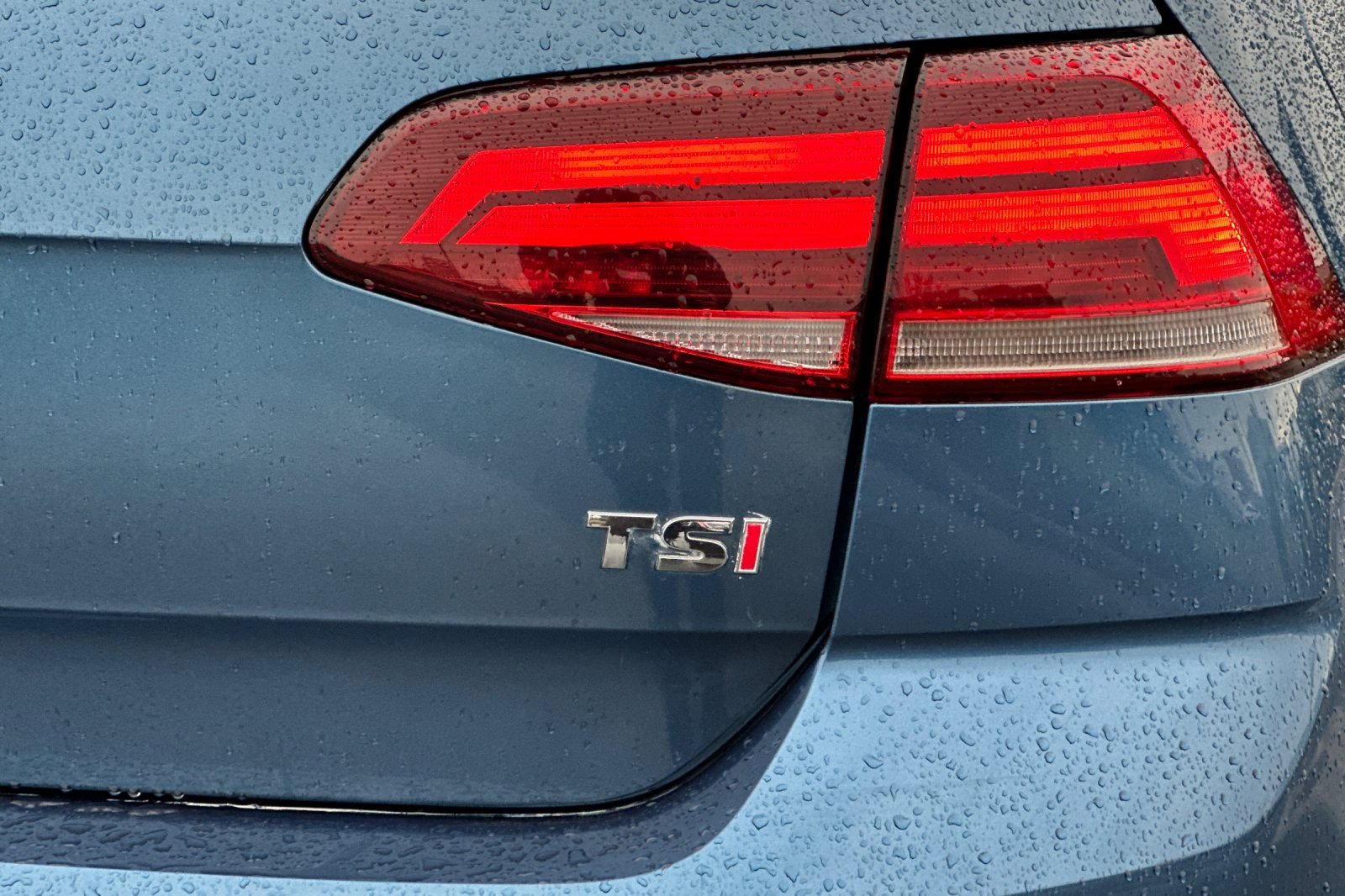 Used 2018 Volkswagen Golf S image 30