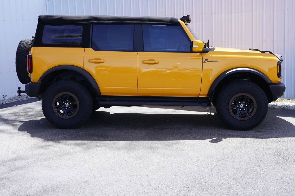 Used 2021 Ford Bronco Outer Banks w/ Sasquatch Package AWD/4WD image 2