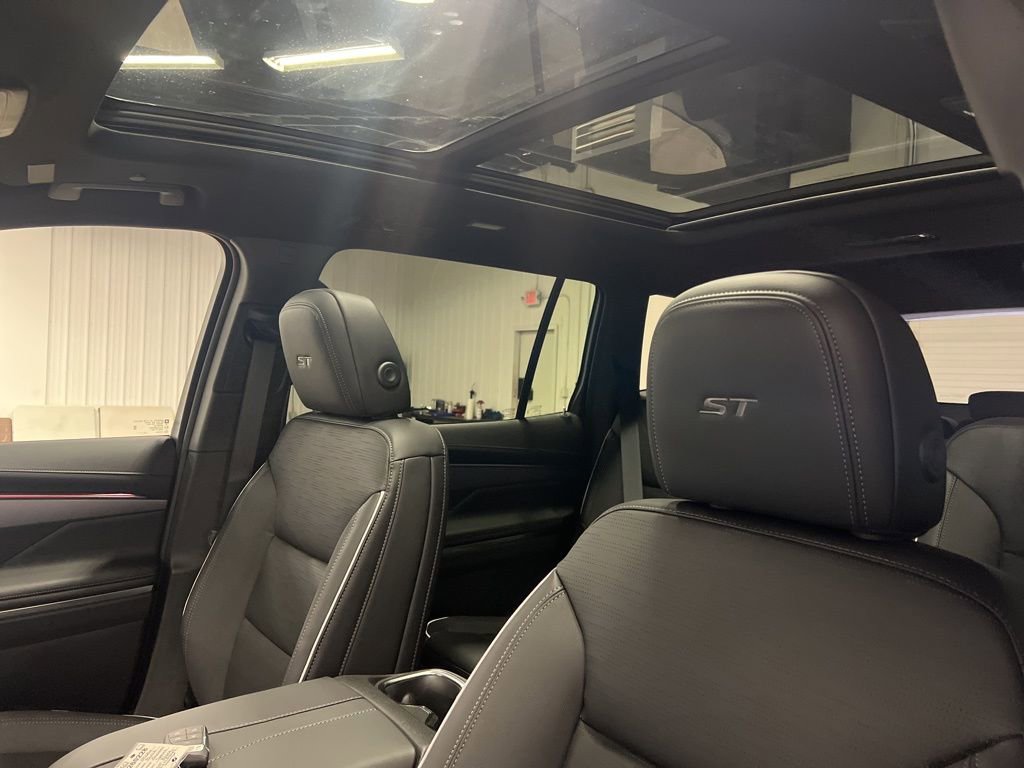 New 2026 Buick Enclave Sport Touring w/ Power Package image 13