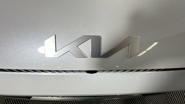 Used 2022 Kia EV6 Wind w/ Wind Technology Package AWD/4WD image 8