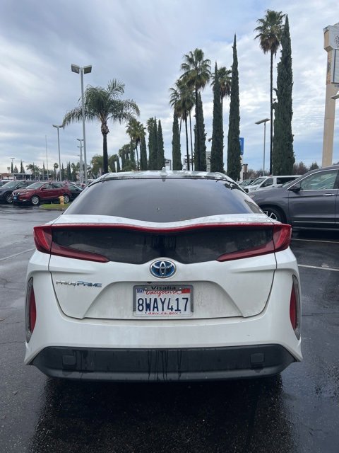 Used 2021 Toyota Prius Prime LE image 4