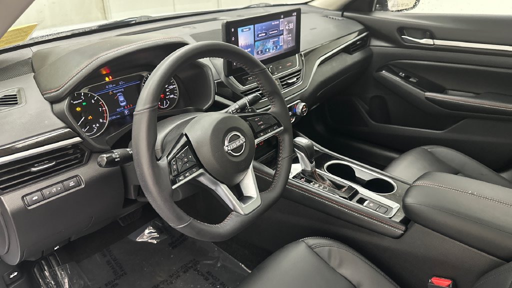 Certified 2025 Nissan Altima 2.5 SR w/ SR Premium Package AWD/4WD image 20