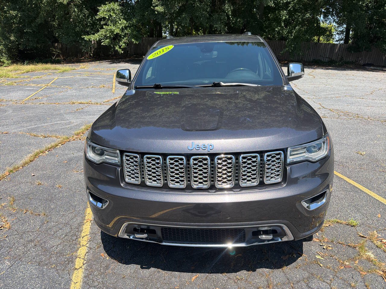 Used 2018 Jeep Grand Cherokee Overland AWD/4WD image 9