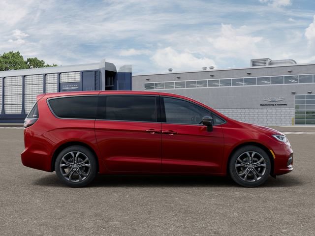 New 2026 Chrysler Pacifica Select image 21