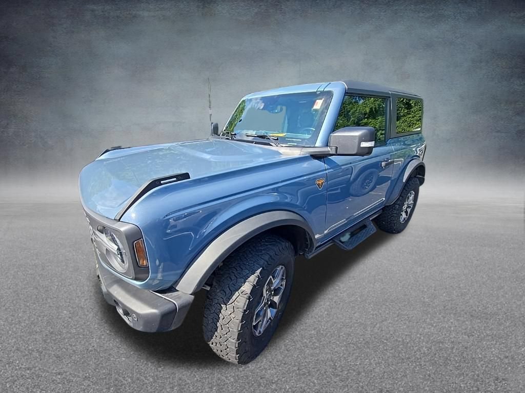 Used 2023 Ford Bronco Badlands AWD/4WD image 3