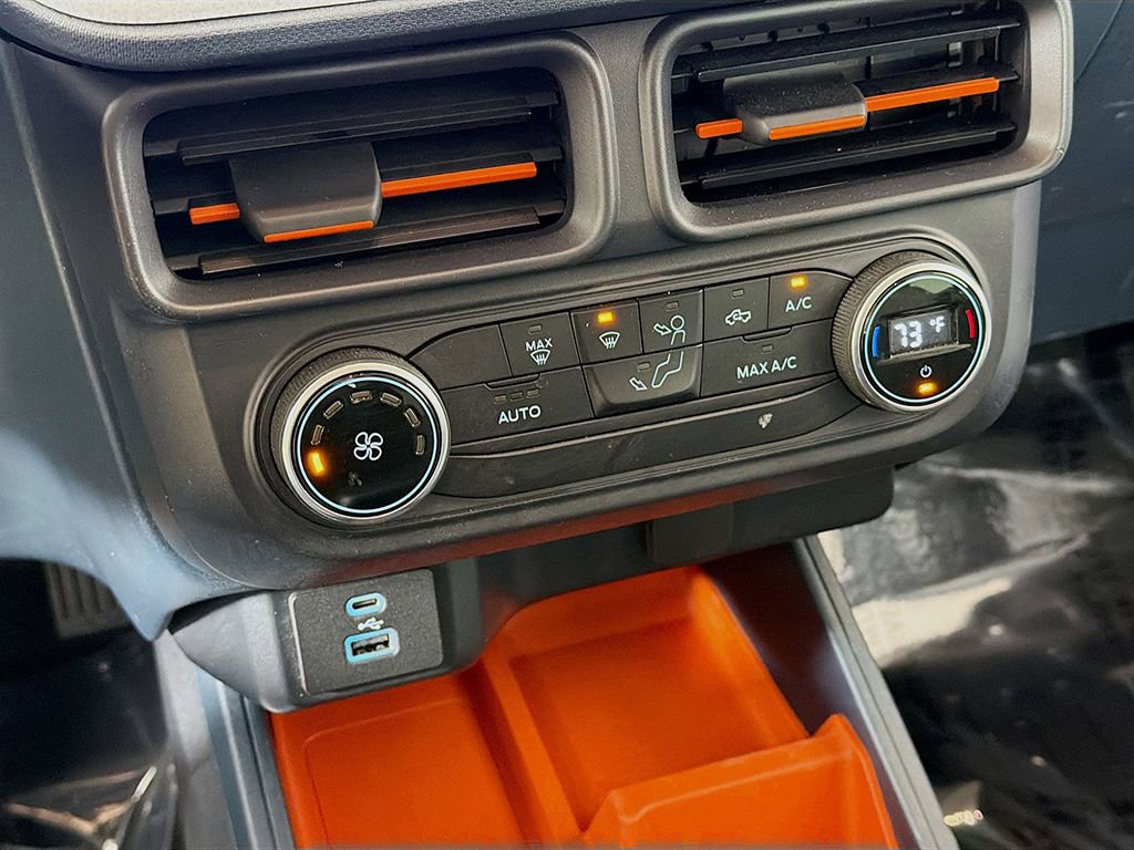 Used 2022 Ford Maverick XLT image 31