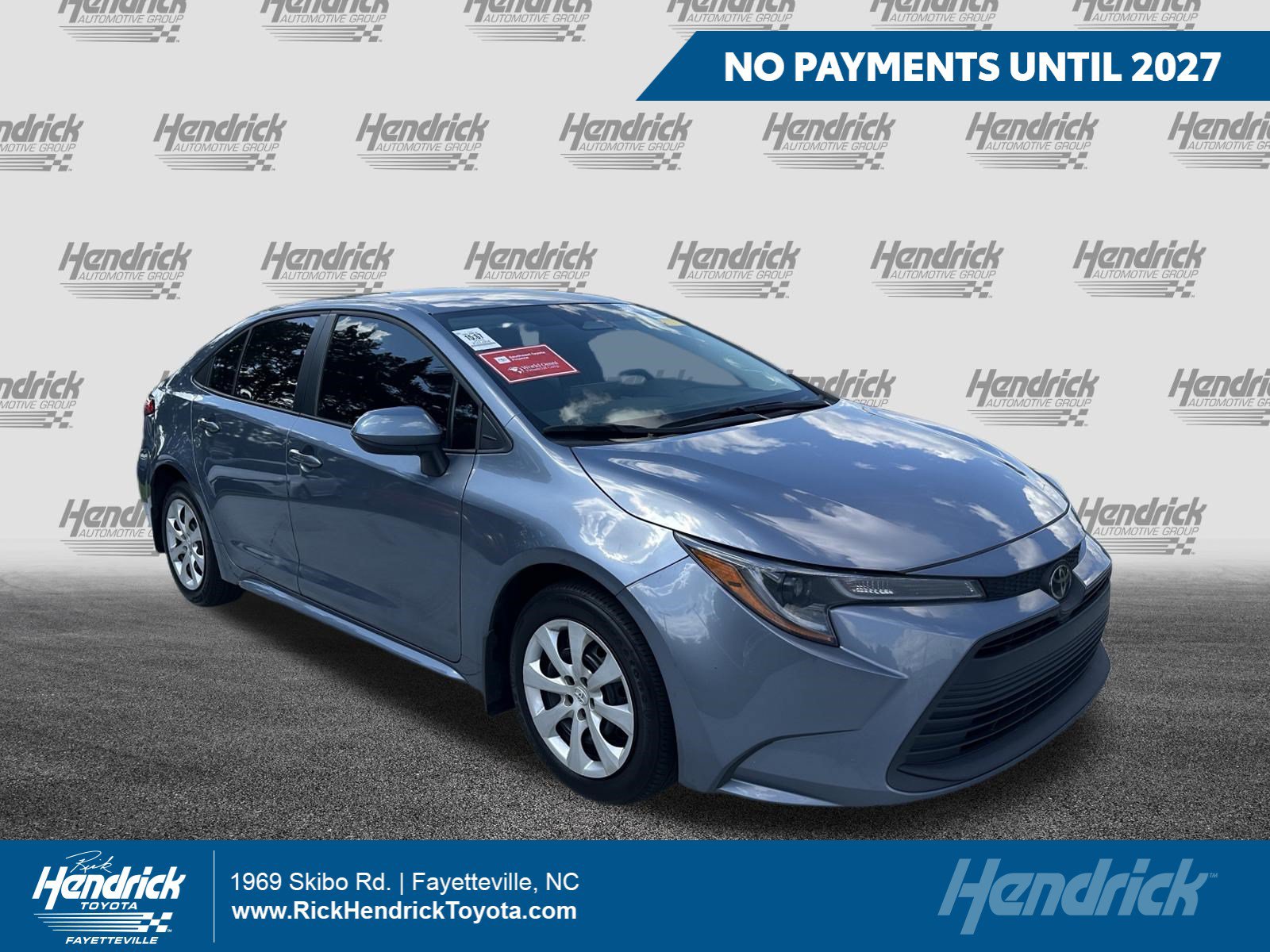 Used 2025 Toyota Corolla LE FWD image 1
