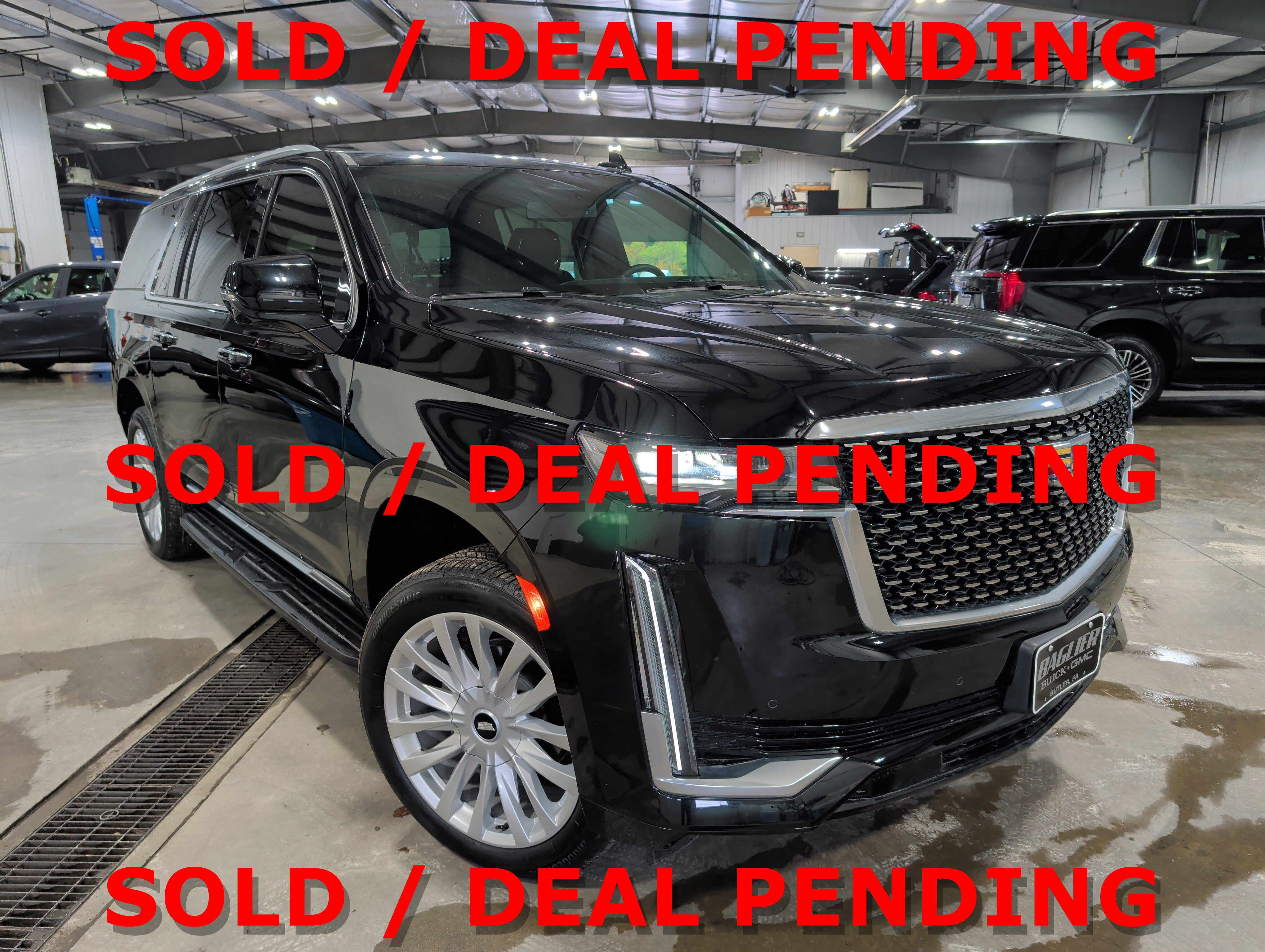Used 2024 Cadillac Escalade ESV Luxury