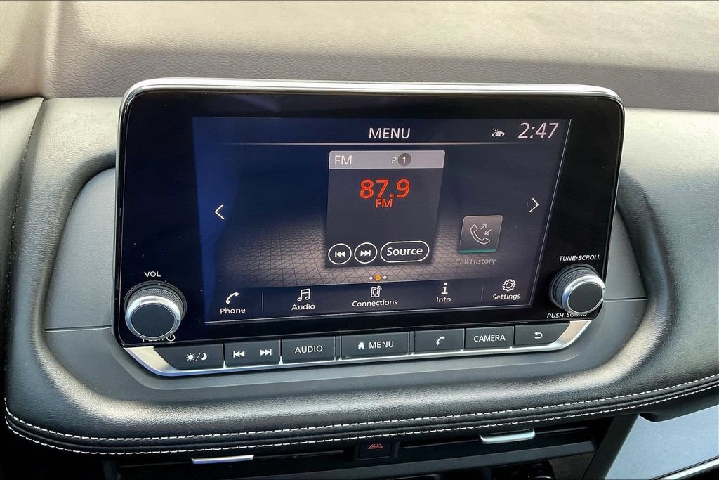 Used 2023 Nissan Rogue SV FWD image 18