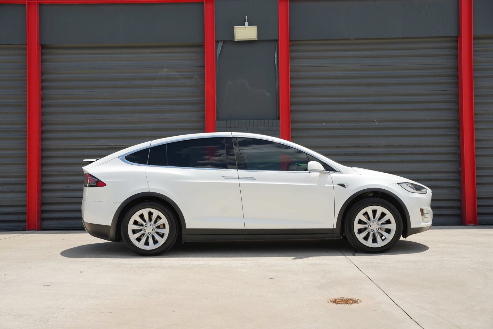 Used 2020 Tesla Model X Long Range AWD/4WD image 6