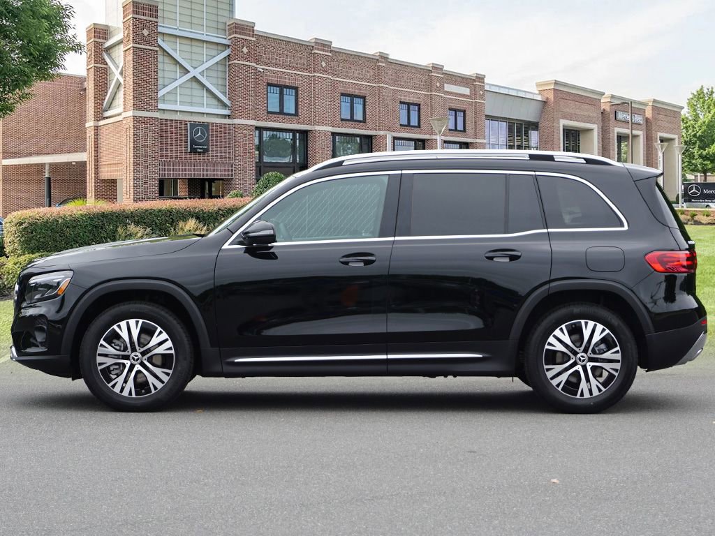 New 2025 Mercedes-Benz GLB 250 4MATIC image 8