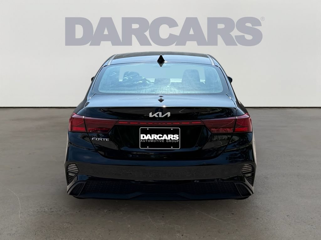 Used 2023 Kia Forte LXS FWD image 6