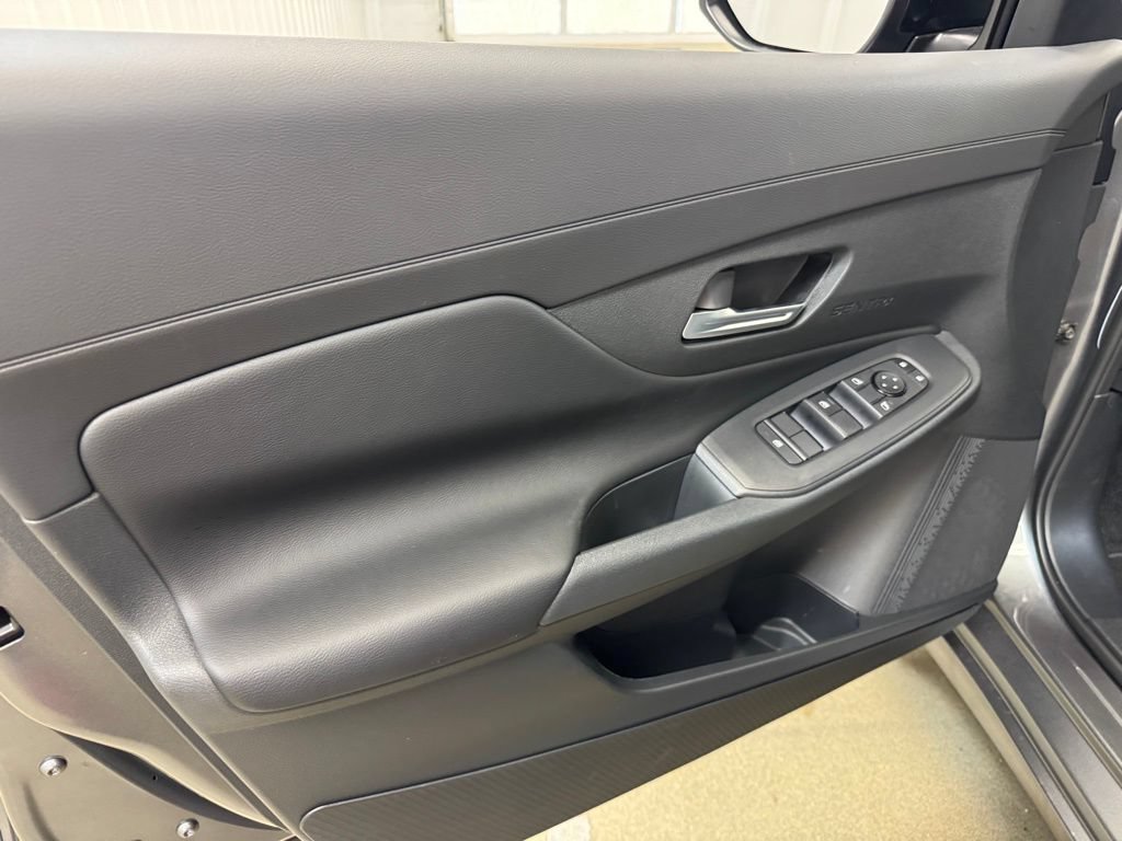 New 2026 Nissan Sentra SV w/ SV Convenience Package FWD image 8