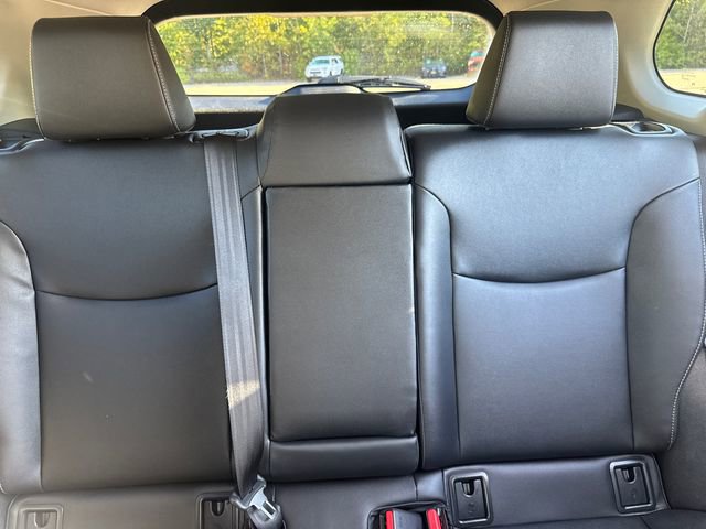 Certified 2025 Toyota Corolla Cross XLE image 40