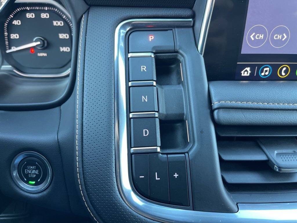 Used 2021 GMC Yukon AT4 image 14