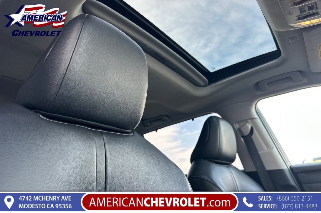 Used 2022 Toyota Highlander XLE AWD/4WD image 23