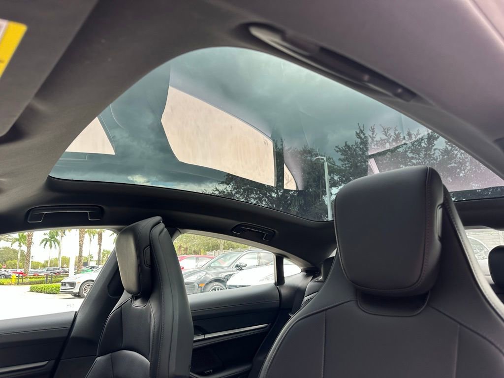 Used 2025 Porsche Taycan 4S image 32