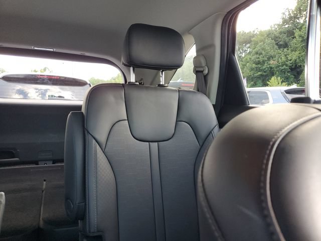 Used 2025 Kia Sorento EX AWD/4WD image 12