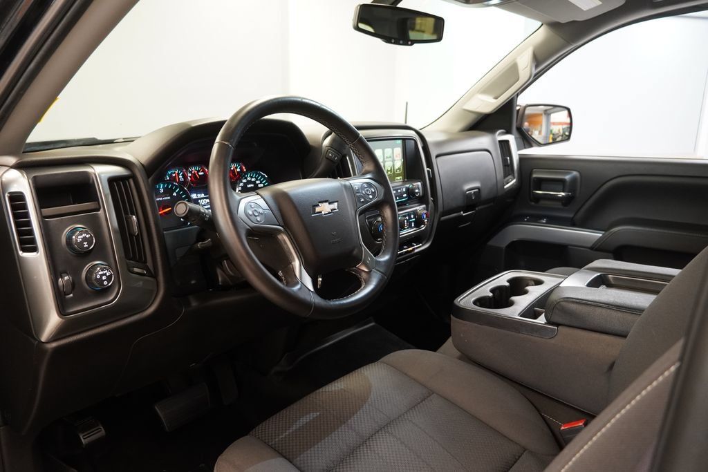 Used 2017 Chevrolet Silverado 1500 LT w/ All Star Edition AWD/4WD image 6