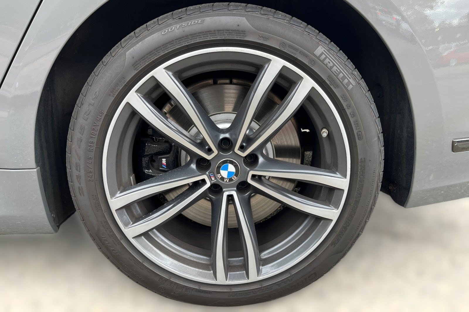 Used 2021 BMW 750i xDrive w/ Executive Package AWD/4WD image 6