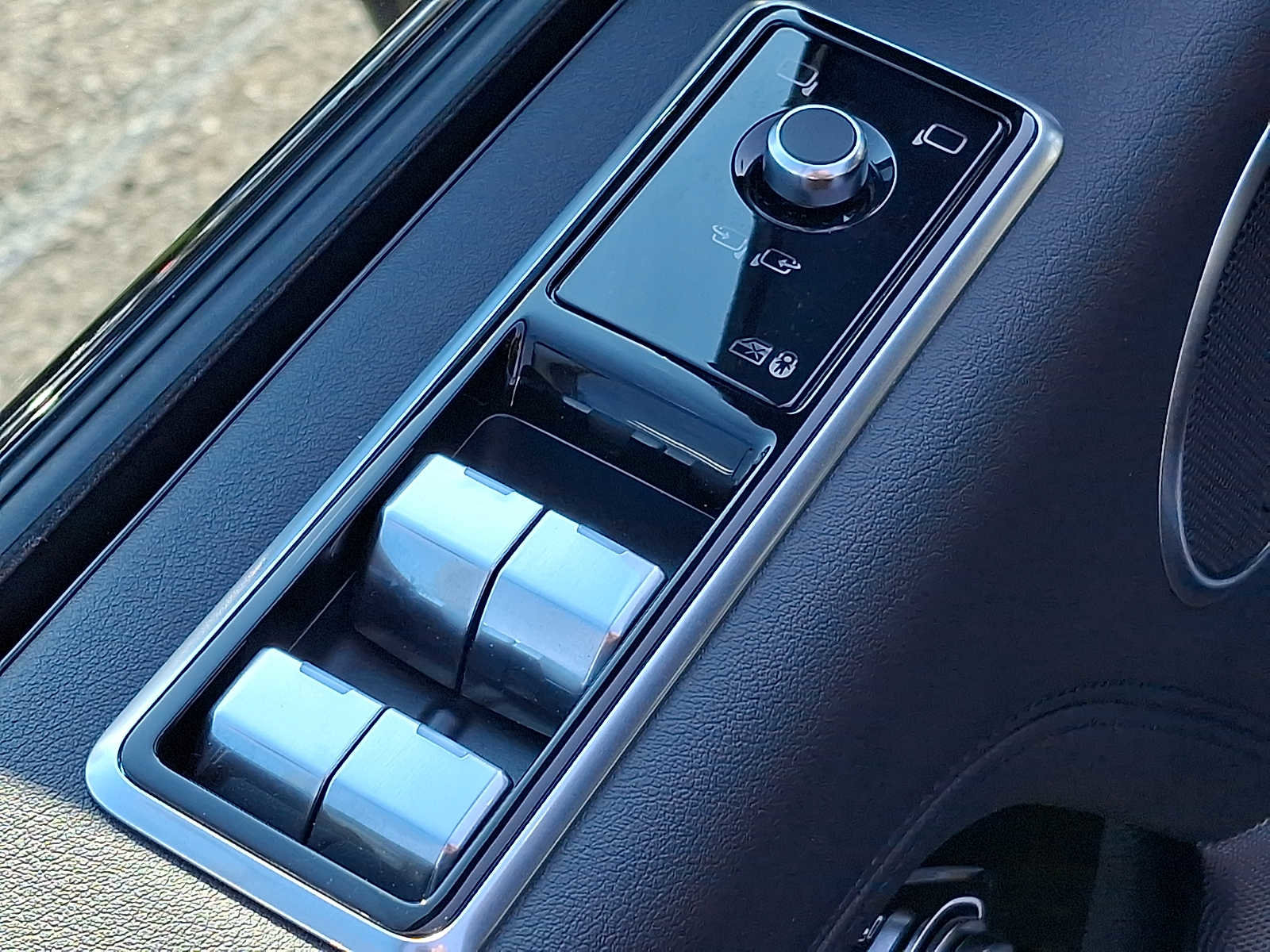 Used 2021 Land Rover Range Rover Westminster Edition image 24