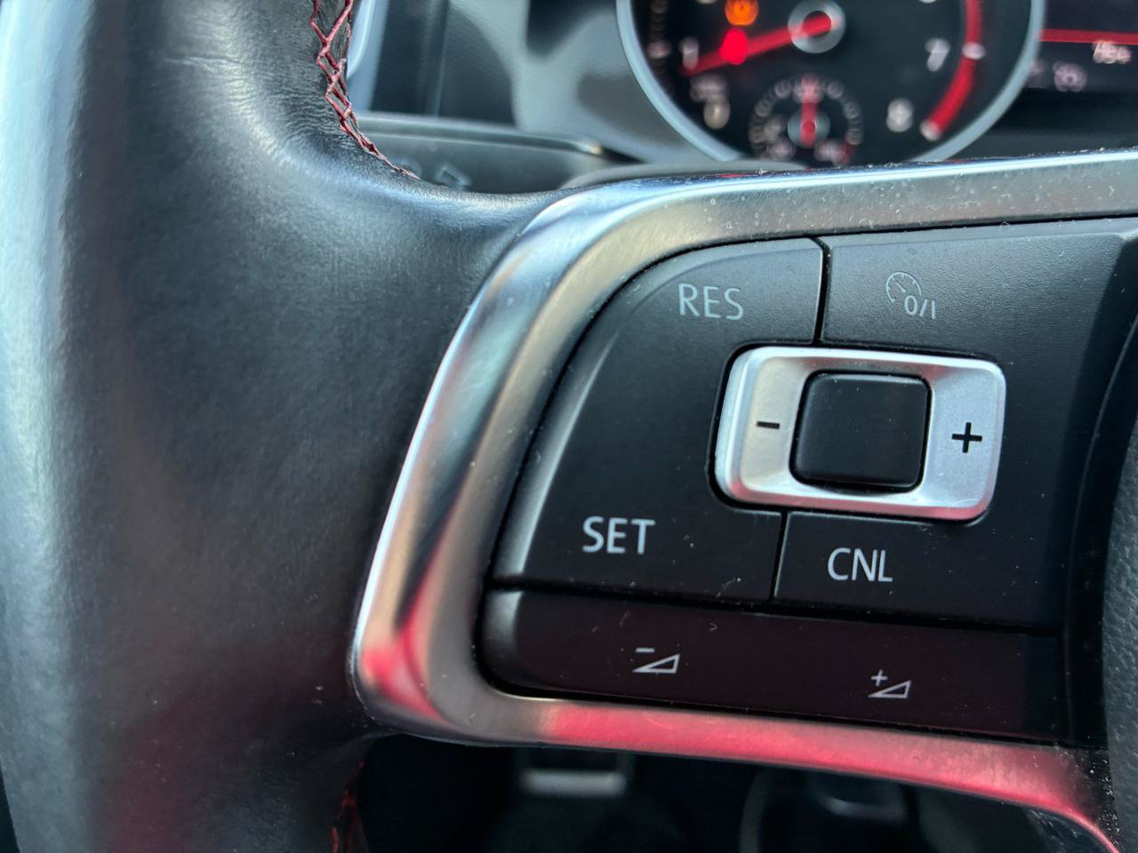 Used 2017 Volkswagen GTI Autobahn FWD image 18
