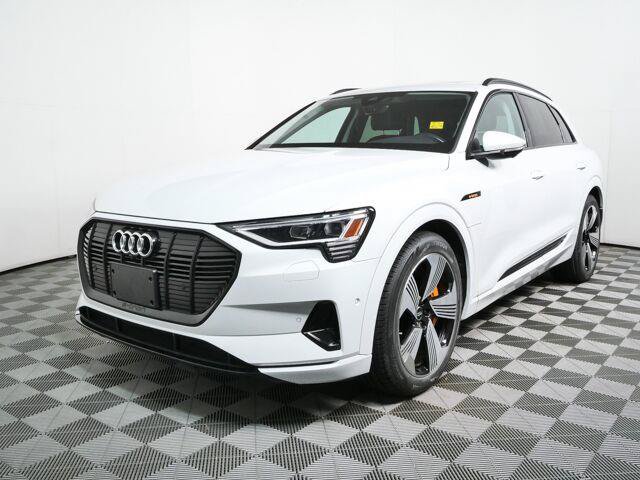 Used 2023 Audi e-tron Premium Plus w/ Premium Plus Package AWD/4WD image 35