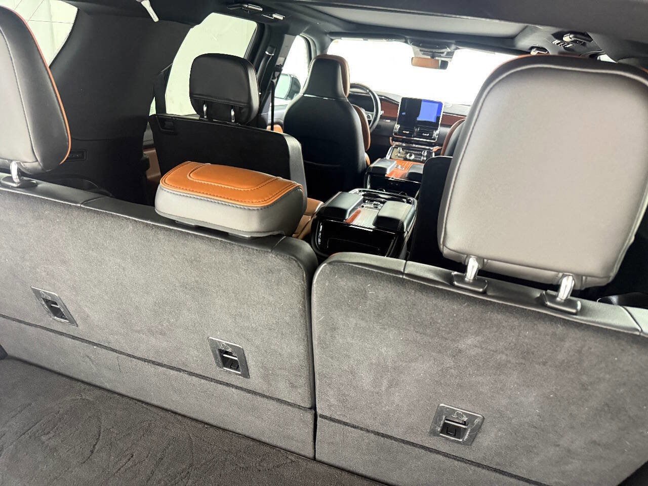 Used 2018 Lincoln Navigator Reserve w/ Technology Package image 95