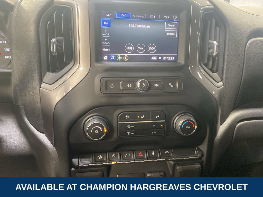 Used 2022 Chevrolet Silverado 1500 Custom Trail Boss AWD/4WD image 17
