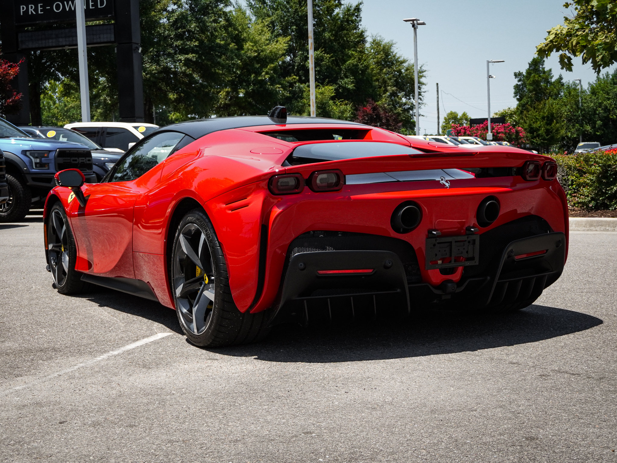 Used 2022 Ferrari SF90 Stradale AWD/4WD image 10