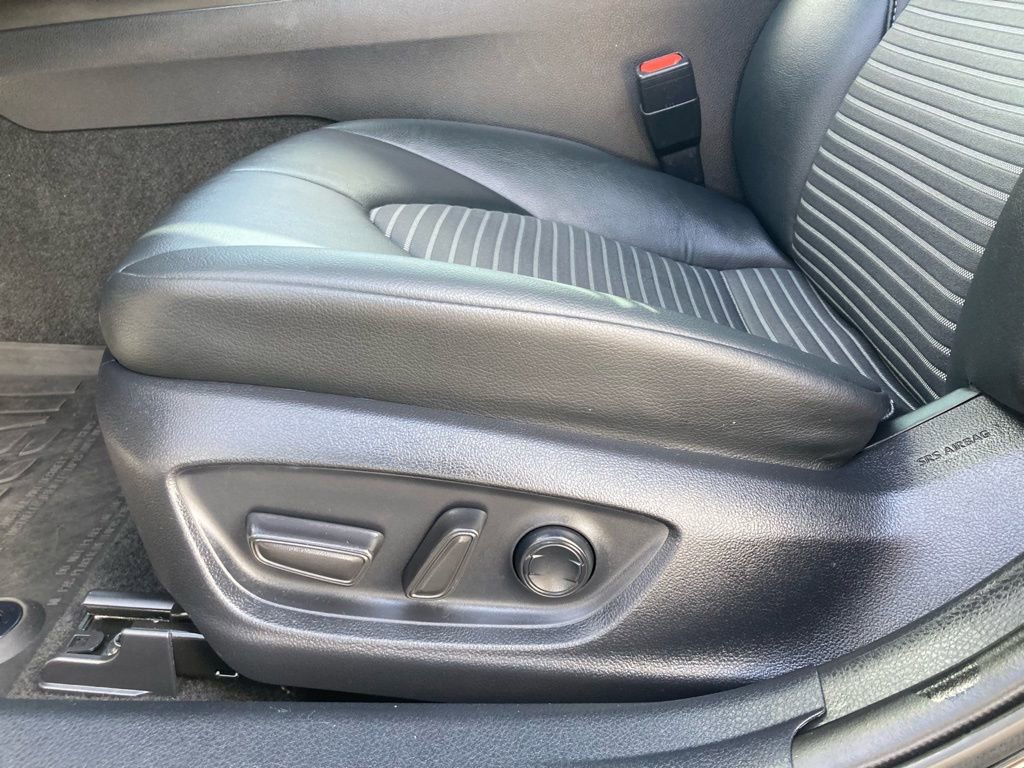 Used 2023 Toyota Camry SE image 29