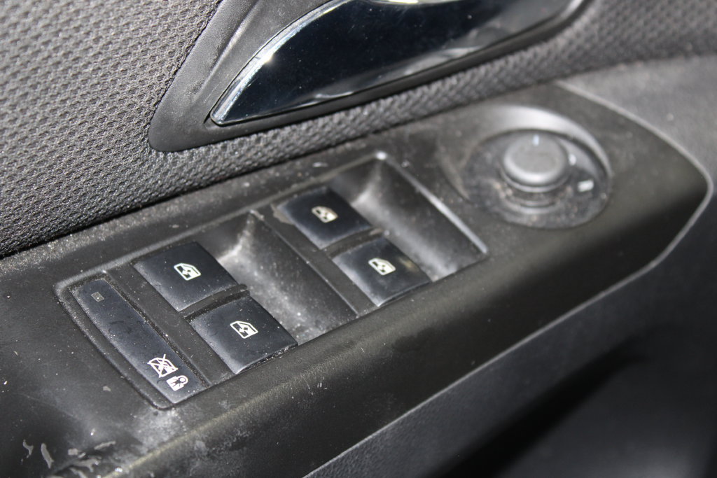 Used 2014 Chevrolet Cruze LT FWD image 24
