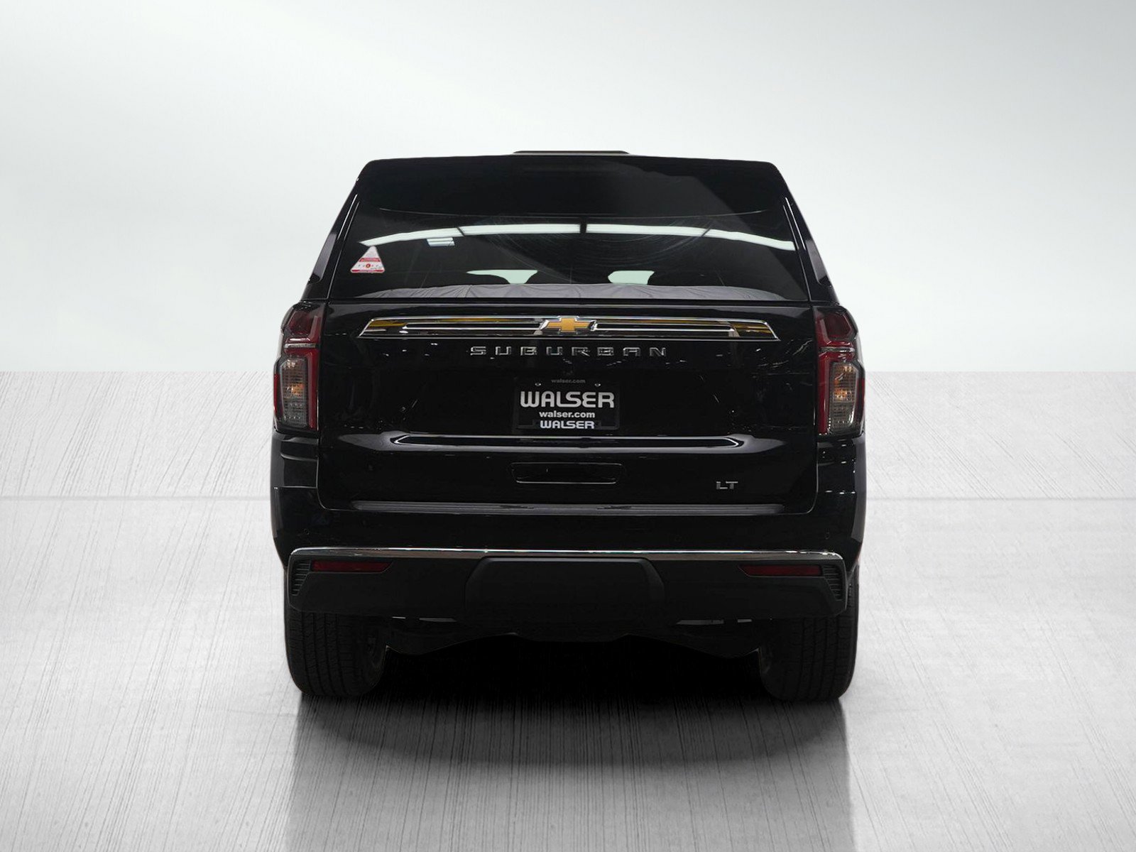 Used 2021 Chevrolet Suburban LT image 4