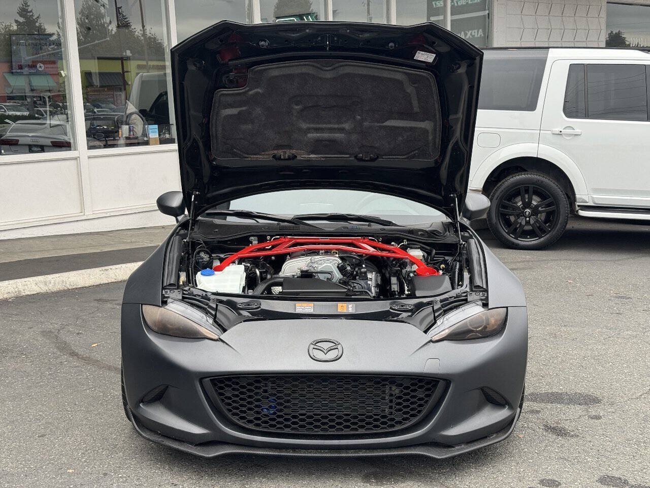 Used 2017 MAZDA MX-5 Miata Club w/ Brembo/BBS Package RWD image 12