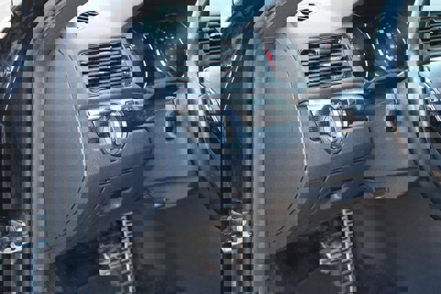 Used 2018 Volkswagen Passat 3.6 image 23