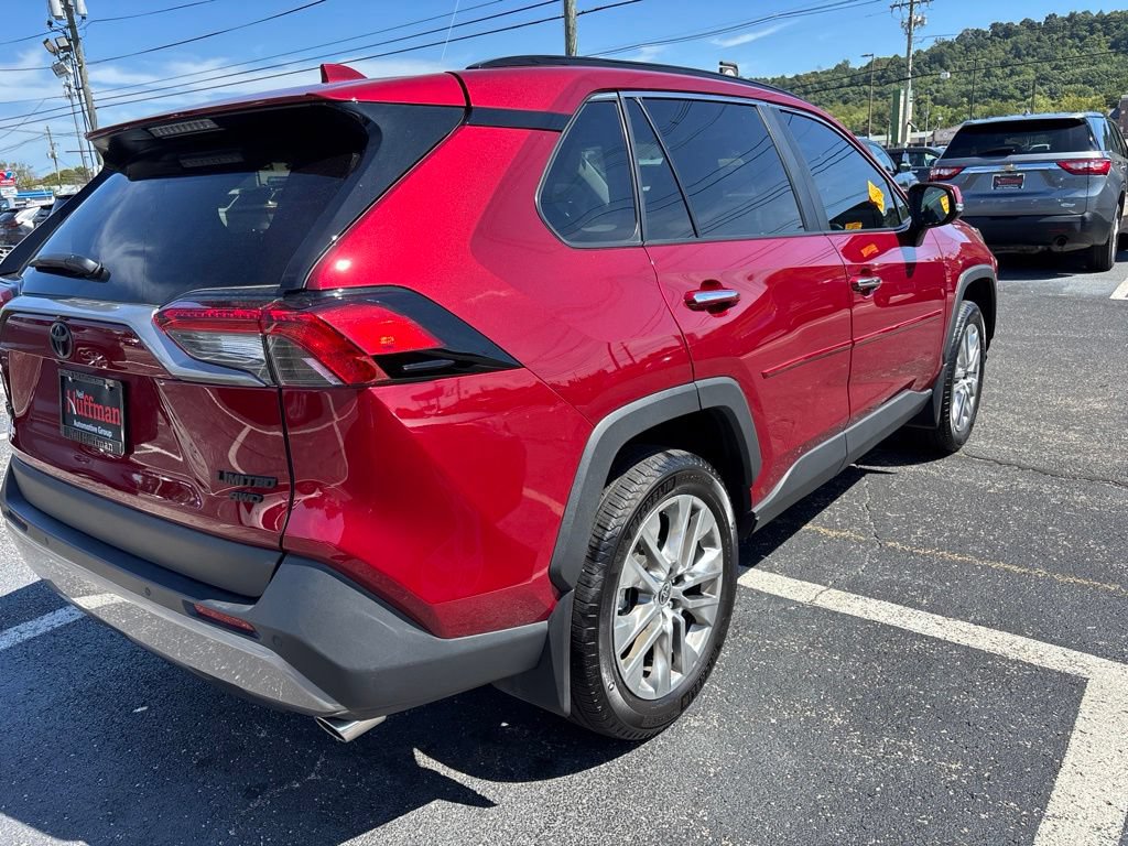 Used 2025 Toyota RAV4 Limited w/ Weather Package AWD/4WD image 7