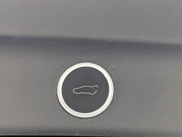 Used 2020 Tesla Model Y Long Range image 15