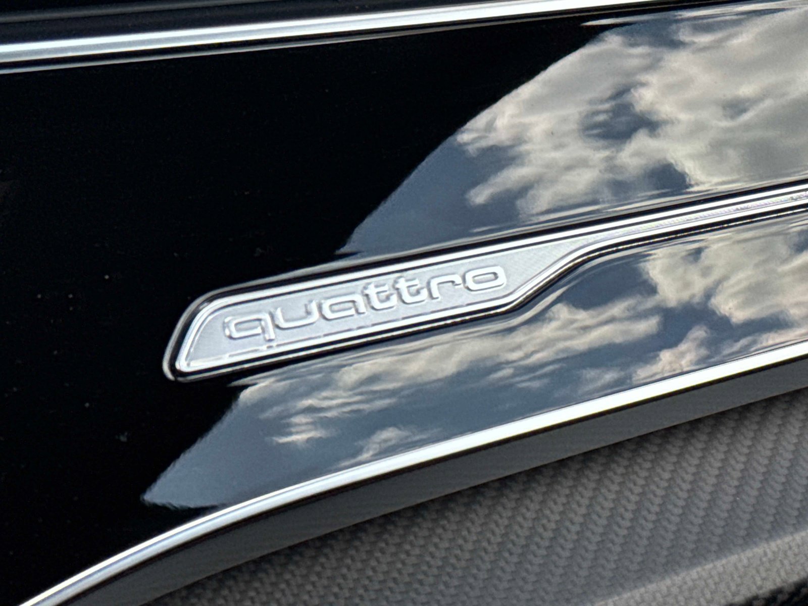 Used 2024 Audi RS Q8 image 44