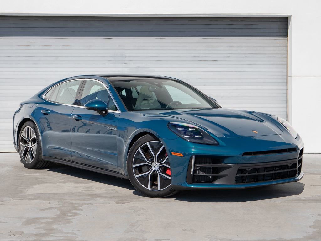 Certified 2025 Porsche Panamera 4S image 10