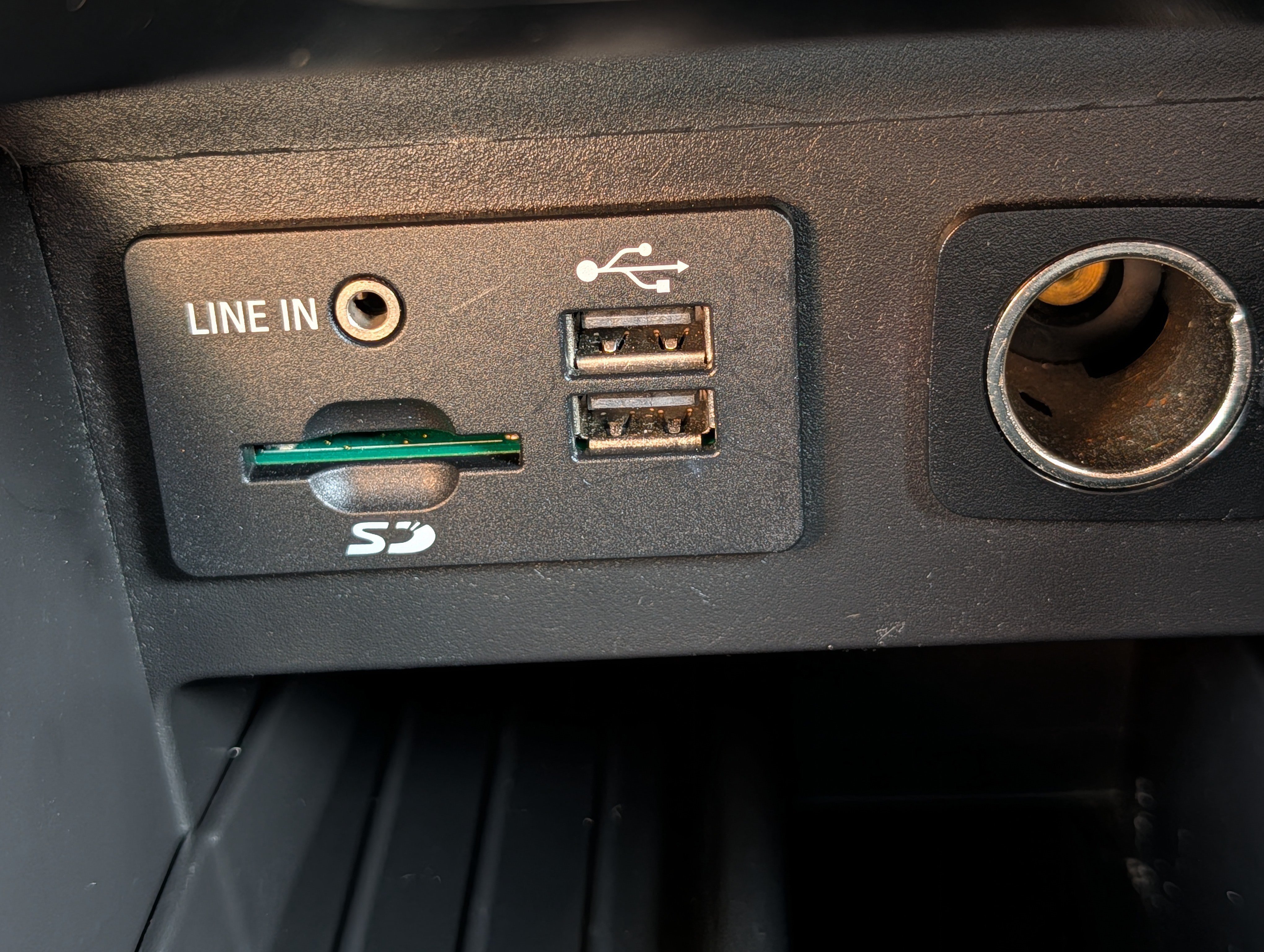 Used 2015 Ford Explorer Limited AWD/4WD image 33