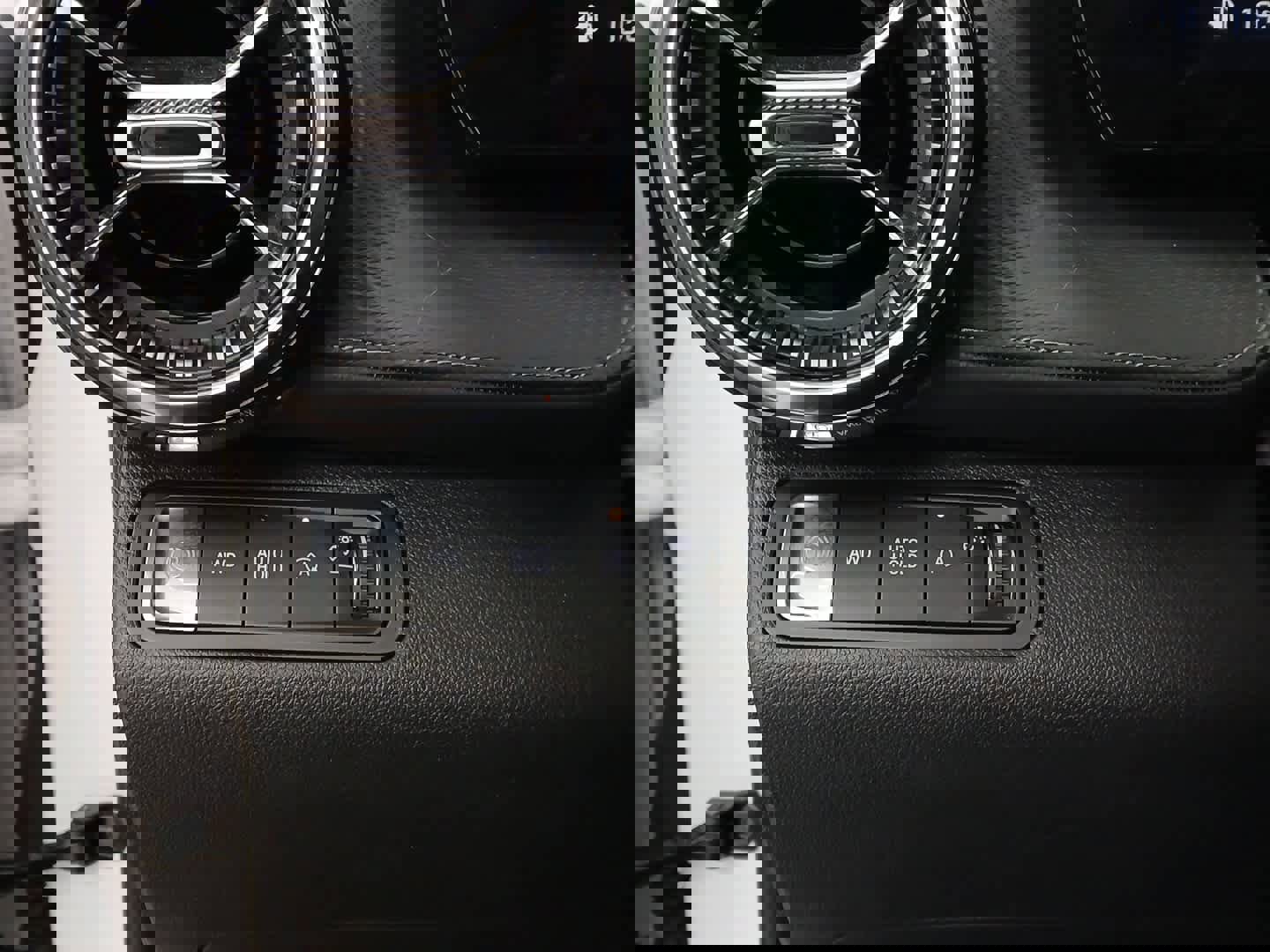 Used 2025 Chevrolet Equinox LT image 11