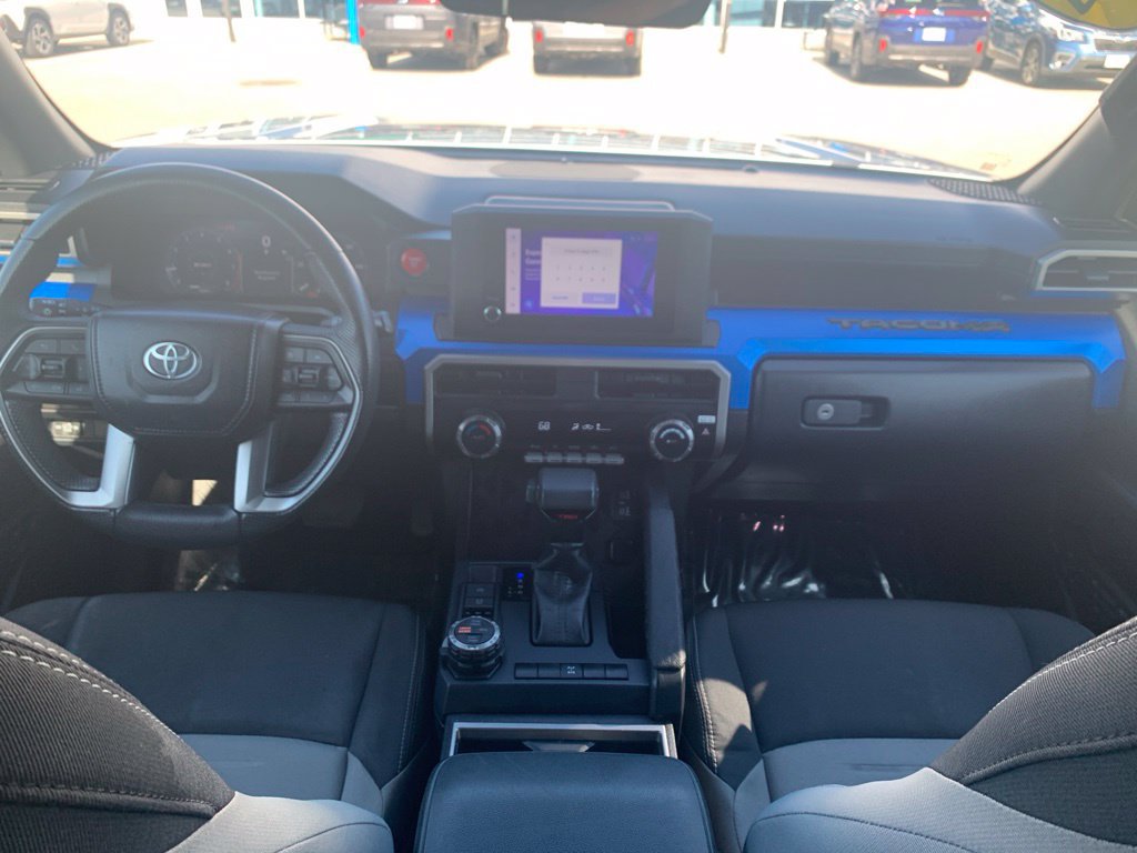Used 2024 Toyota Tacoma TRD Off-Road AWD/4WD image 9
