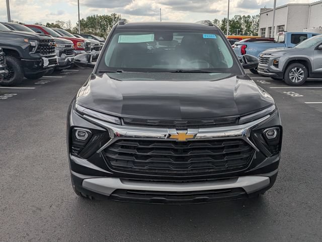 New 2026 Chevrolet TrailBlazer LT w/ LT Cold Weather Package FWD image 2