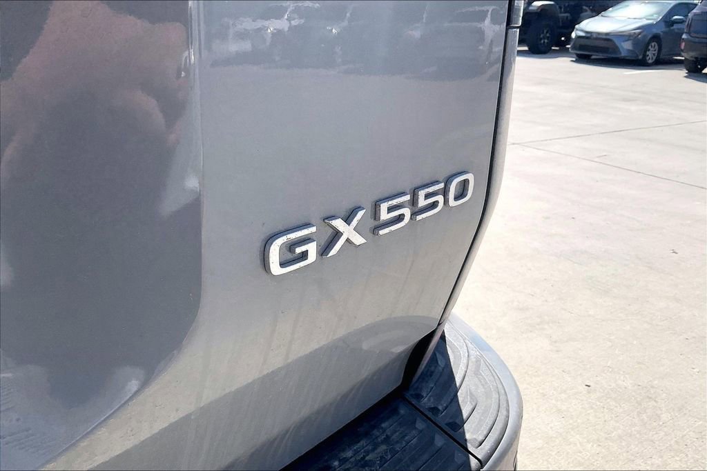 Used 2024 Lexus GX 550 w/ Accessory Package (Z1) image 39