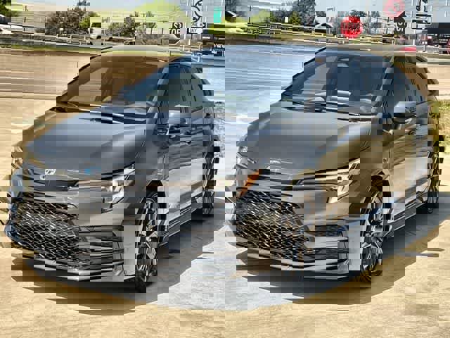 Used 2024 Toyota Corolla SE image 2